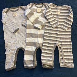 Burt’s Bees baby boy long sleeve/pants onesie sleeper lot, 3-6 months, NWOT